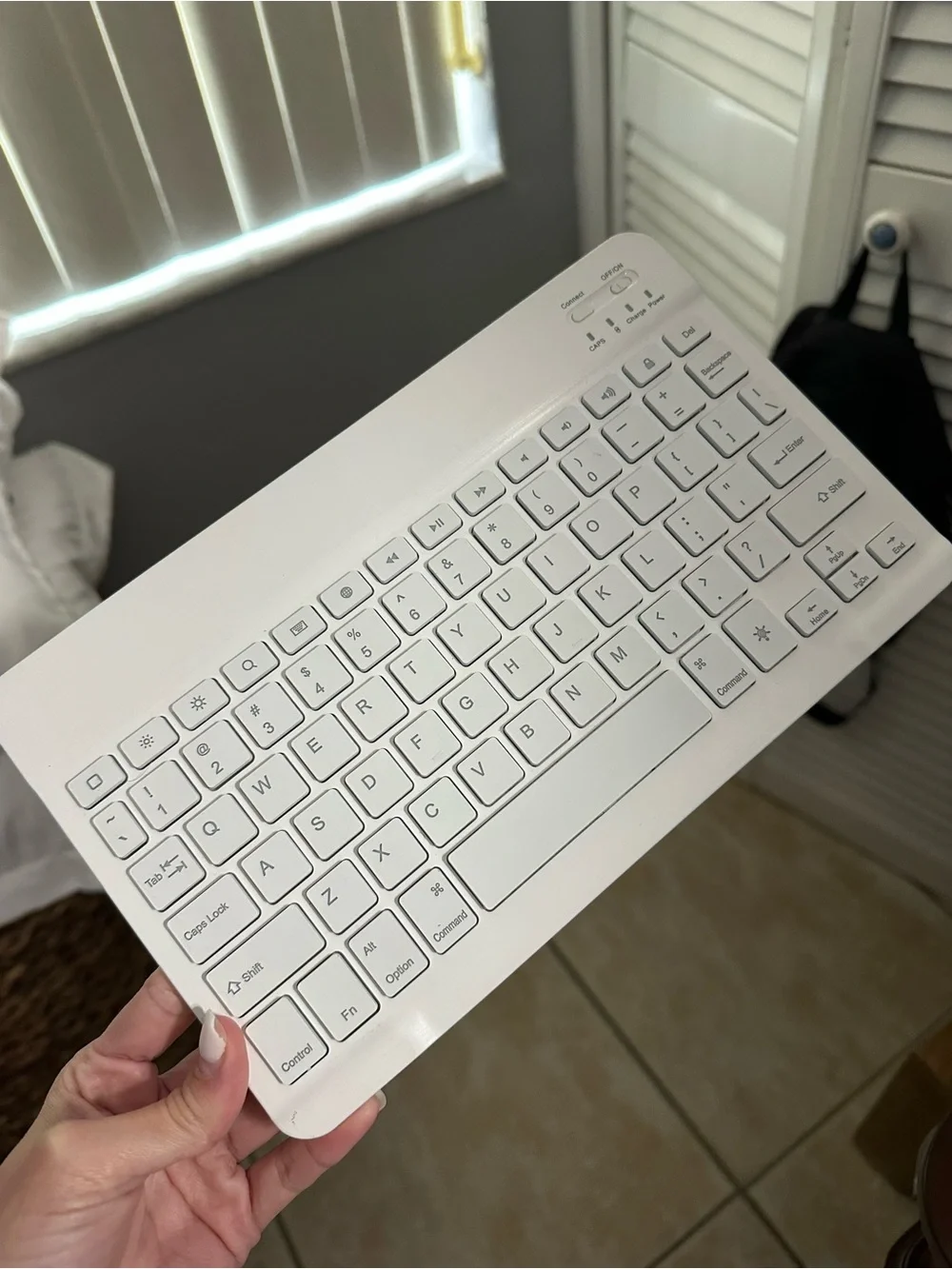 Pink Key Wireless Number Pad Creamy Sound & White Bluetooth Keyboard for iPads